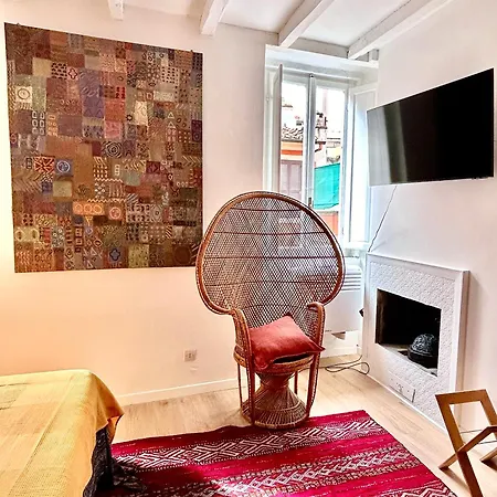 Colosseo Lovely Апартаменты